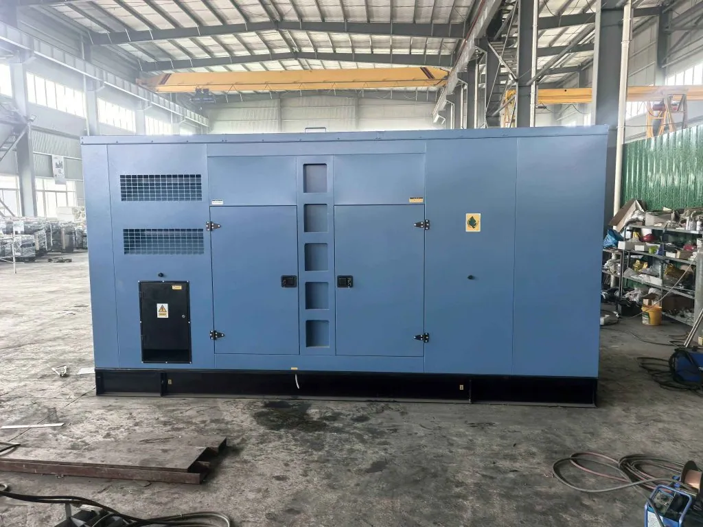900KW Yuchai Genset Include Standby Diesel Generator Portable Diesel Generator Industrial Diesel Generator